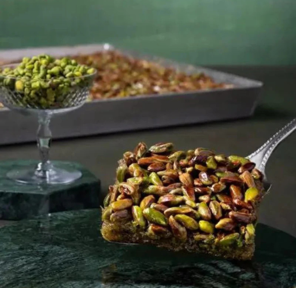 pista-dry-fruit-kunafa-sweet